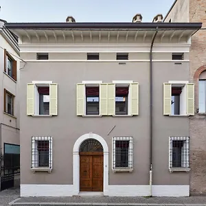 Casa Gugù Bed & Breakfast